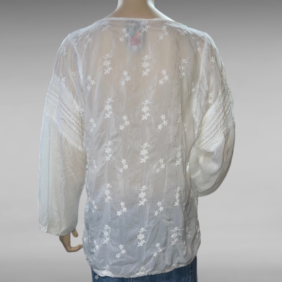 Johnny Was Women's Small White Eyelet Blouse - Picture 4 of 9